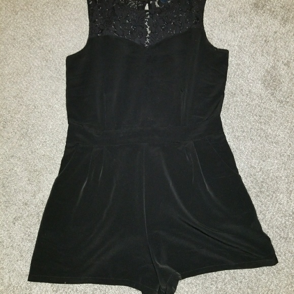 Black lace top romper! Like new! - Picture 1 of 3